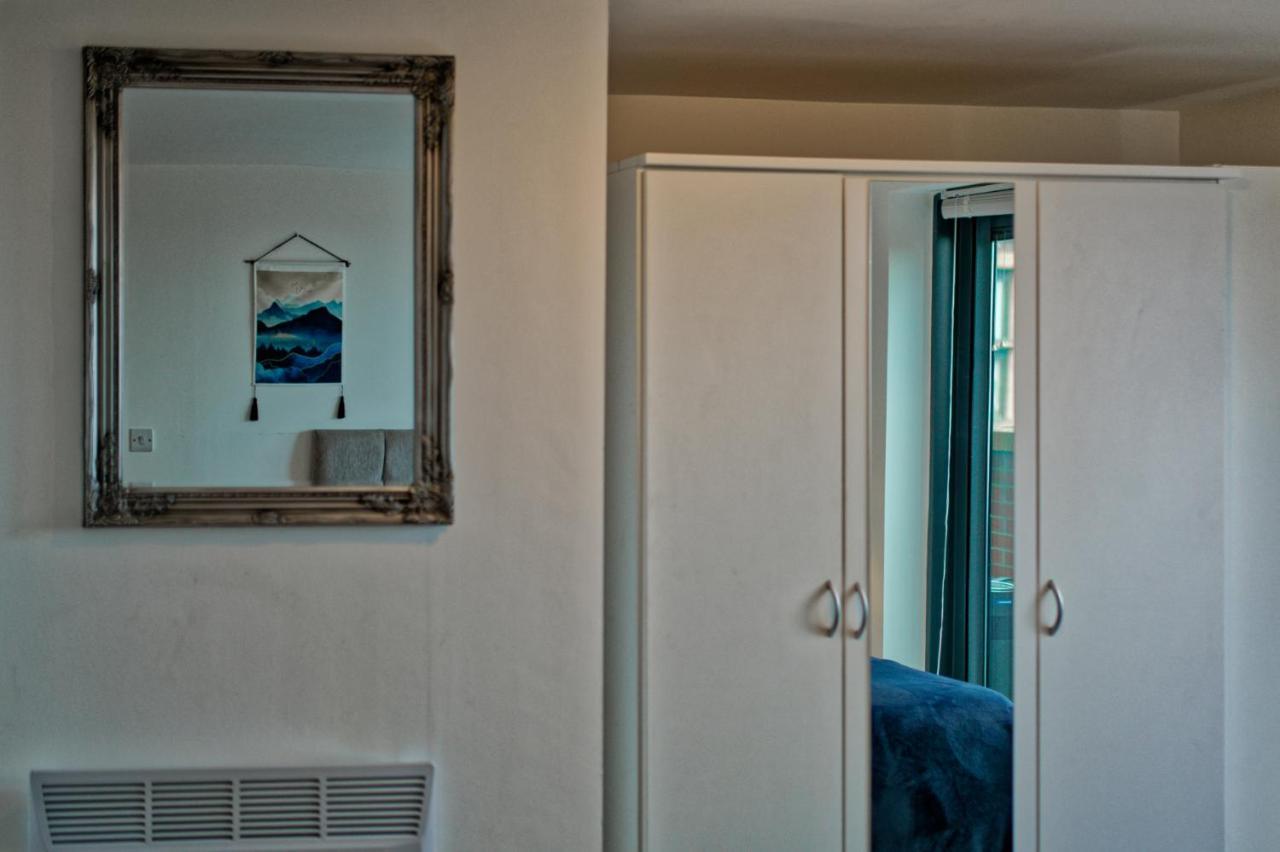 Sidemersey Livings- Convenient 1-Bedroom Flat With A View, Central Liverpool Eksteriør bilde